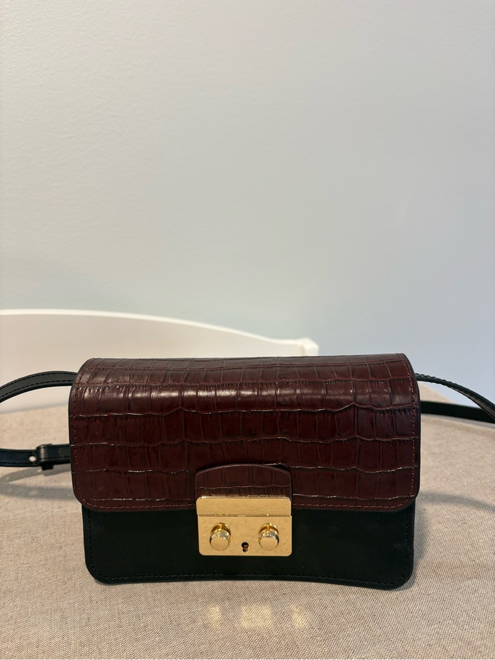 Tuckernuck Classic Two-Tone Leather Crossbody Bag in Black and Deep Brown